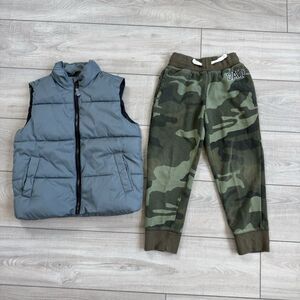 Lot Of 2 Boys Activewear Puffer Jacket and Camo Sweatpants Drawstring Jogger, S
